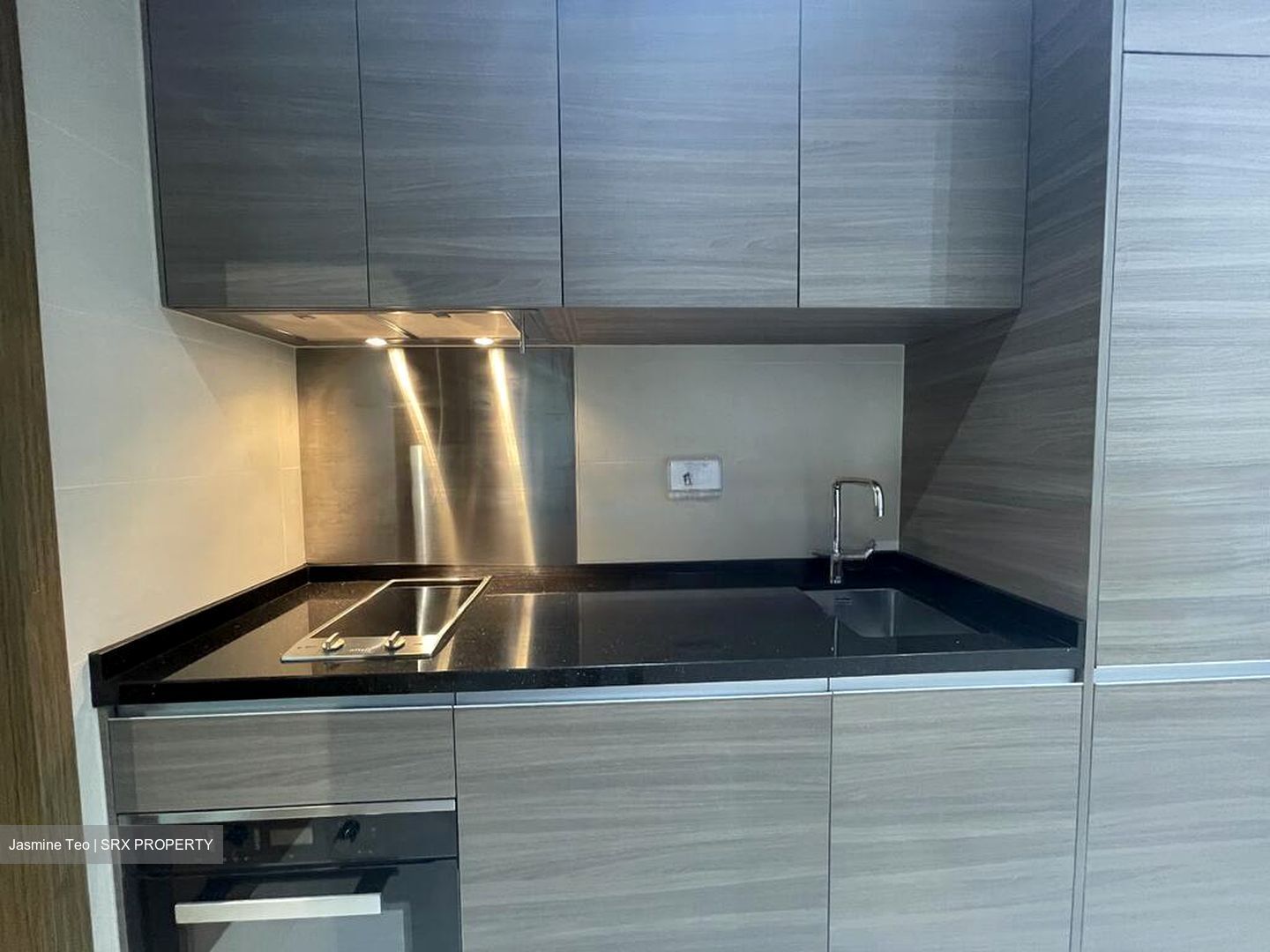 8 Saint Thomas (D9), Condominium #460952051